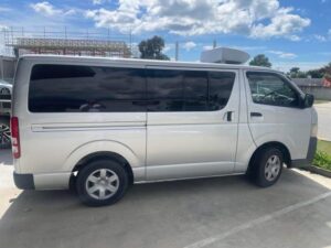 "Temperature-controlled chiller van freezer in Dubai for rent"